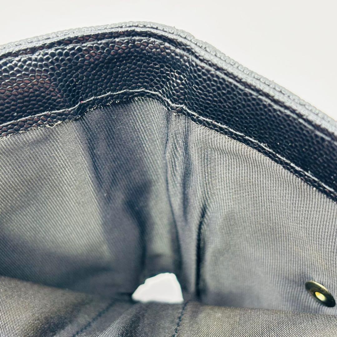 SAINT LAURENT 三つ折り キャビアスキン Vステッチ カサンドラ