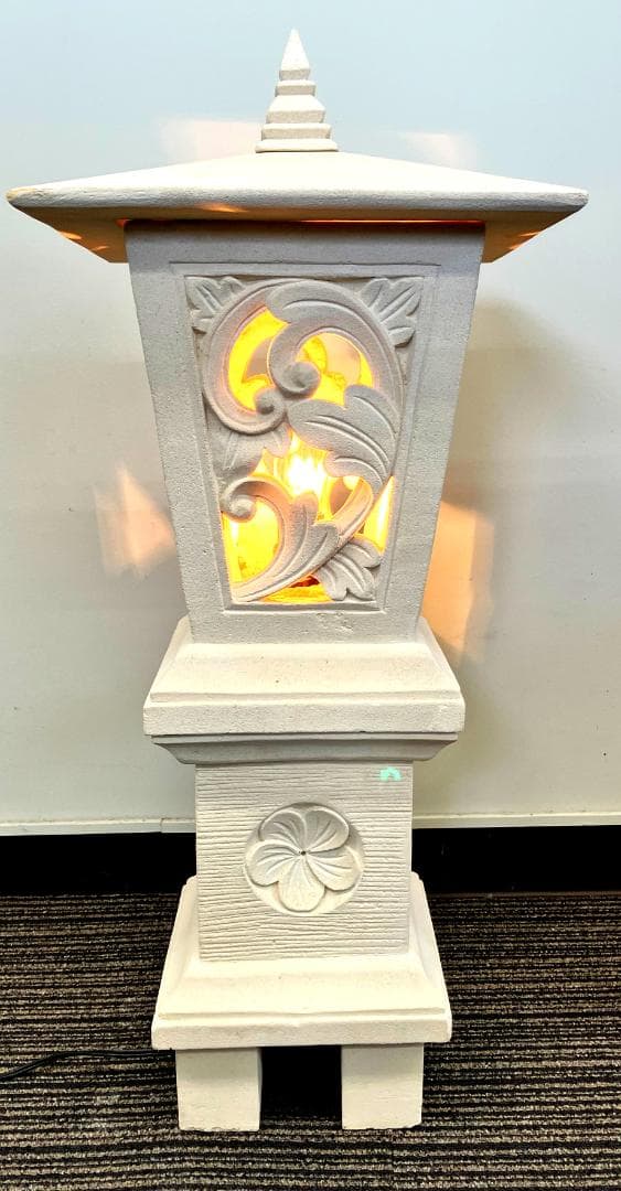 プルメリア柄の灯篭　灯籠　パラス石　アジアン照明　バリ雑貨