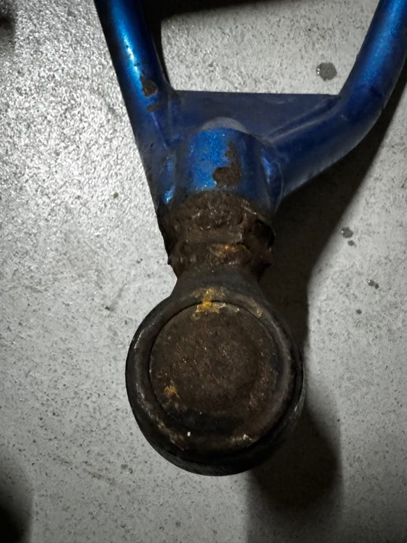 86アッパーアーム ジャンク