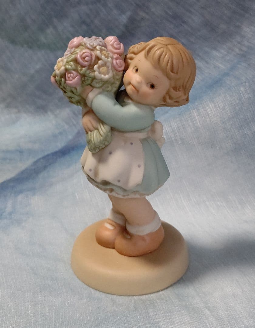 ルーシーアトウェル \