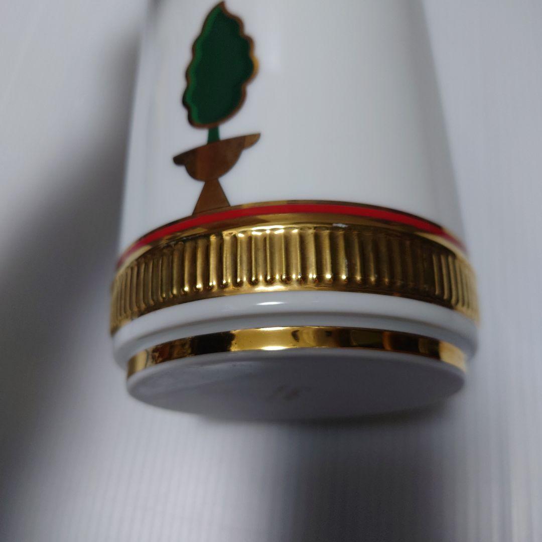 Cartier　Panthère vase　パンテール 花瓶　ポーセリン