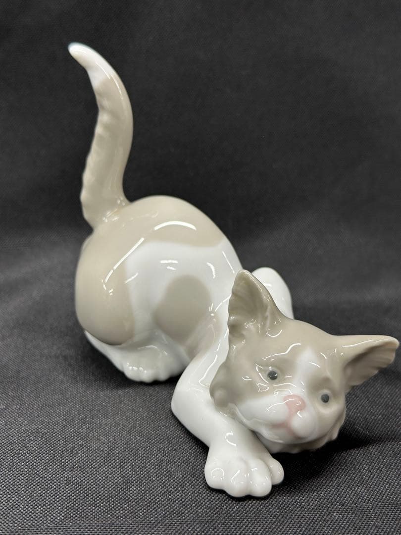 【保管品】LLADRO リヤドロ　猫　ネコ　子猫　仔猫　置物　陶器　インテリア