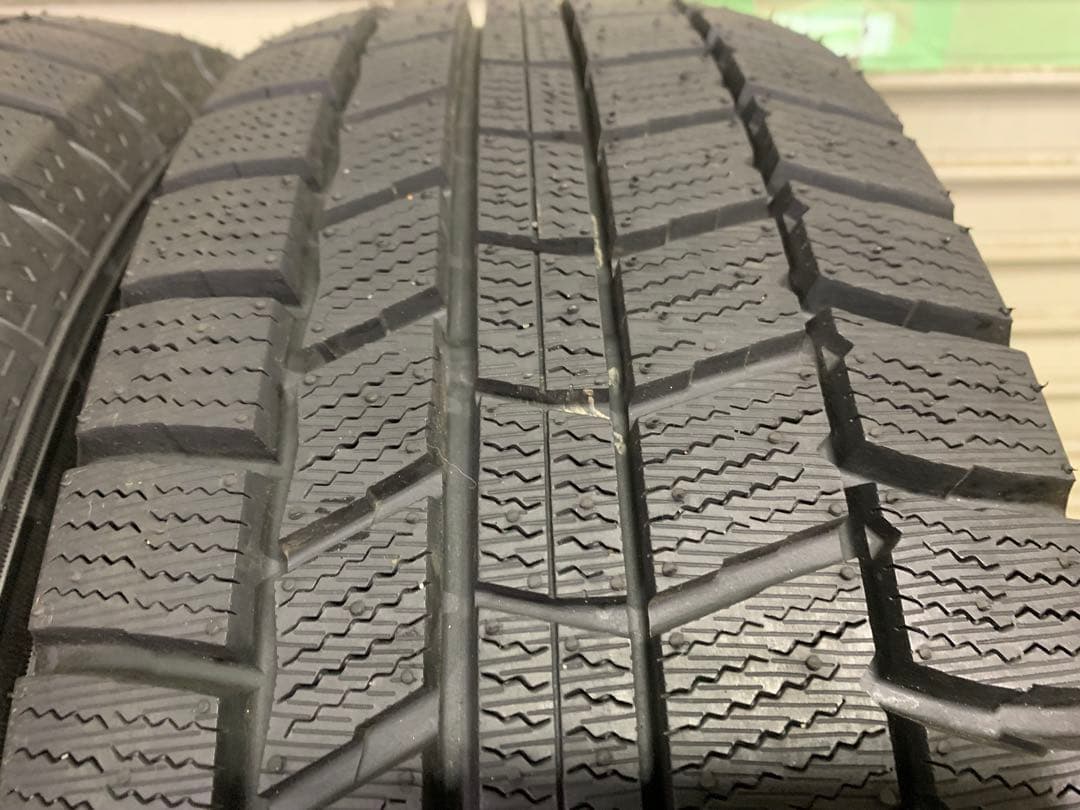 年末年始発送可能　195/65R15 新品同様　プリウス　ノア　ヴォクシー