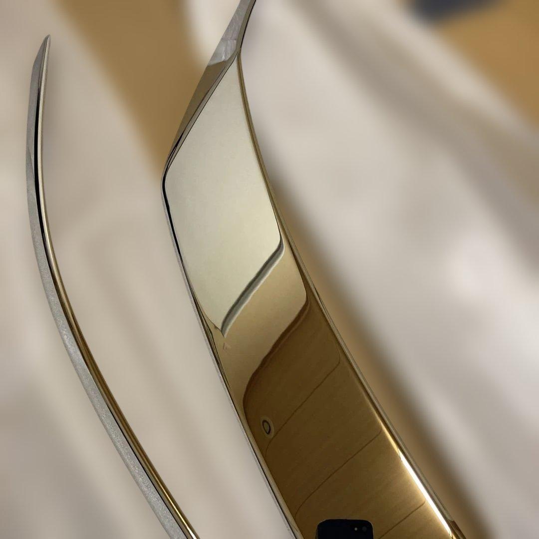 トヨタ ハリアーフードガーニッシュ メッキ仕上げ