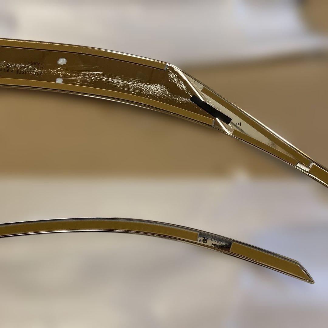 トヨタ ハリアーフードガーニッシュ メッキ仕上げ