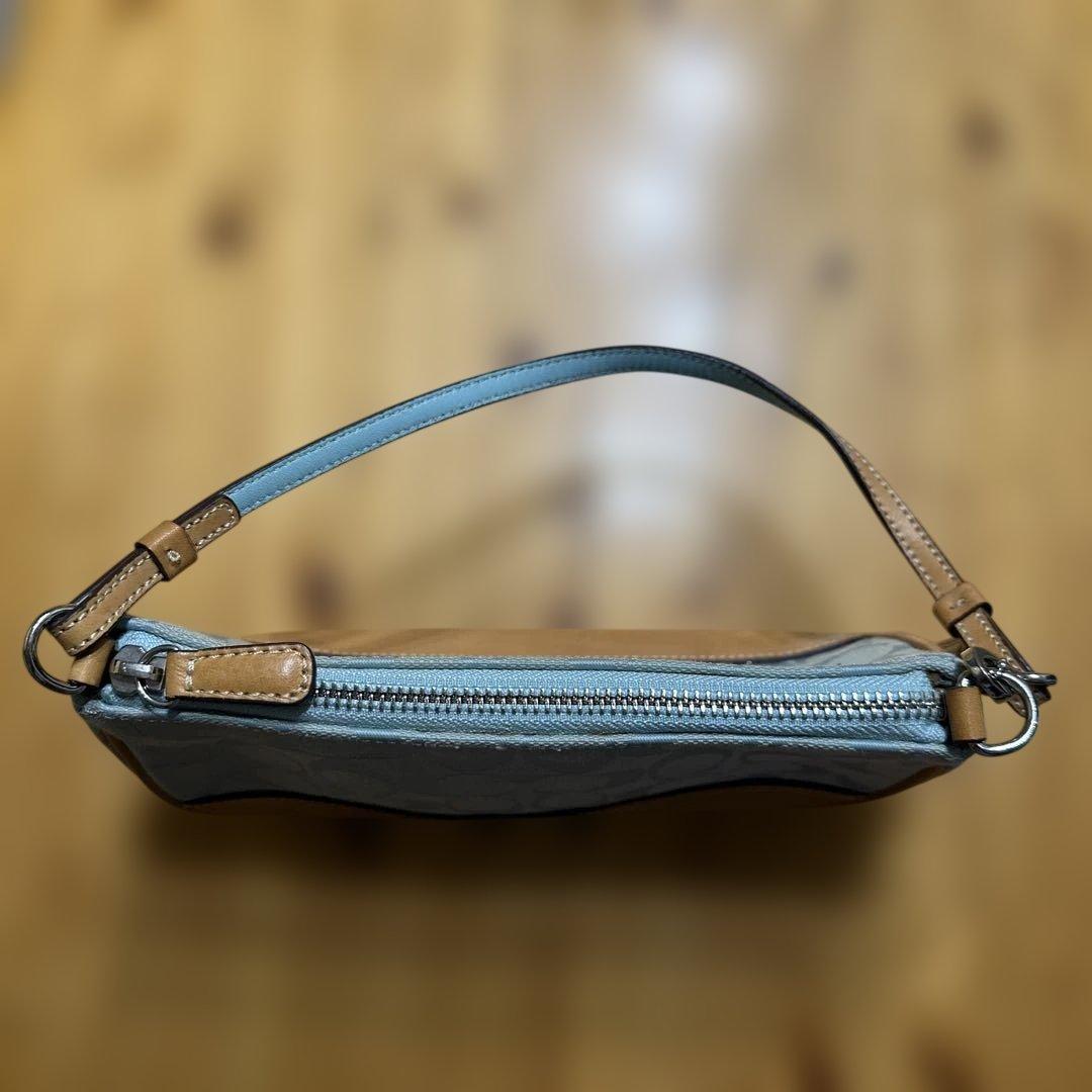 coach シグネチャーアクセサリーポーチ③ 最終値下げ　早い者勝ち