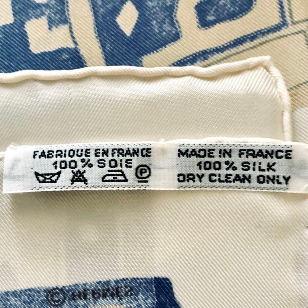 HERMES カレ90 シルクスカーフloic dubigeon