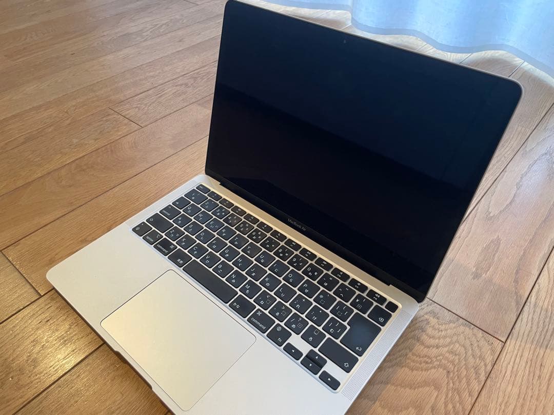 Apple MacBook Air (M1, 2020) シルバー 512gb