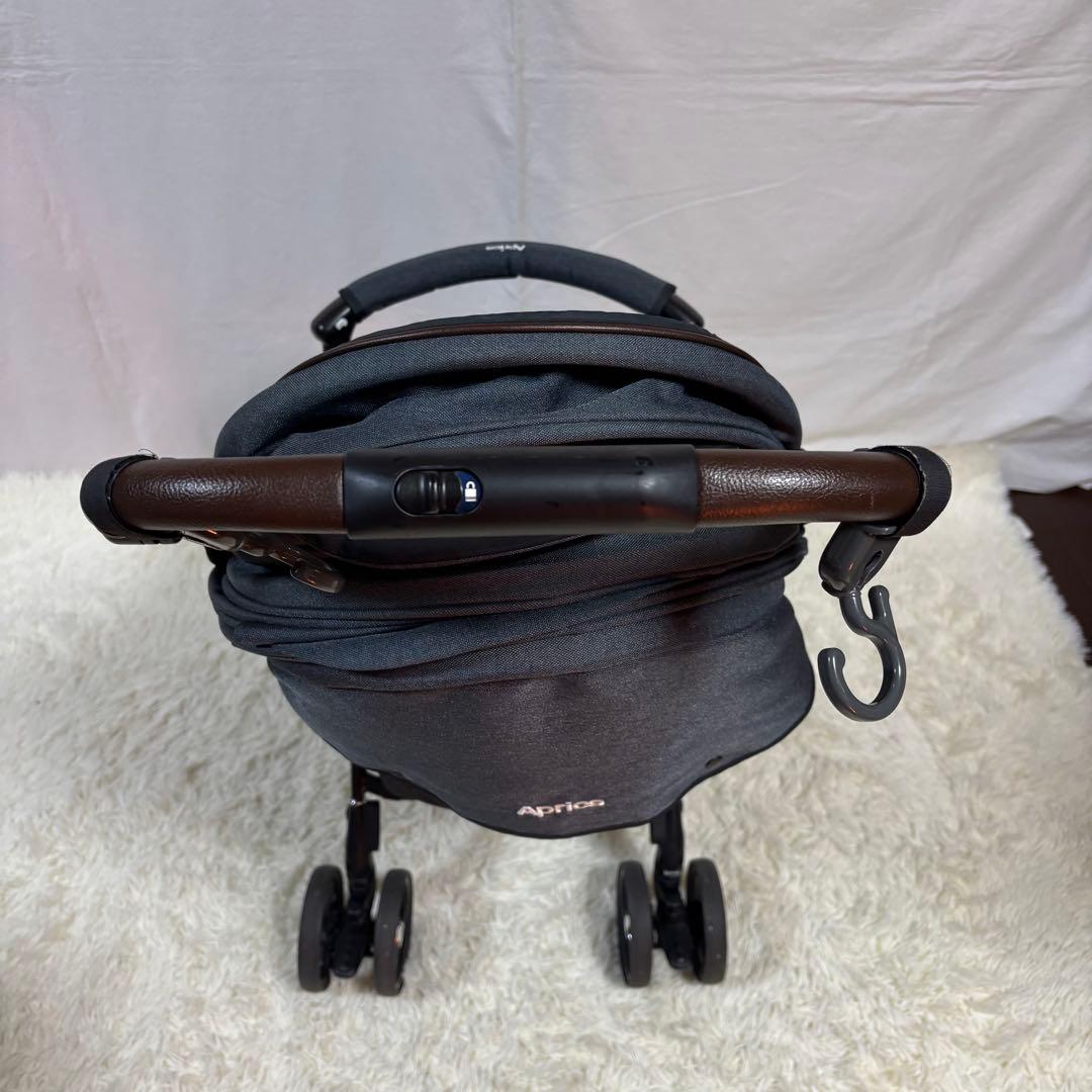 美品　アップリカ ベビーカー ラクーナクッションフリープラス　両体面　2023年