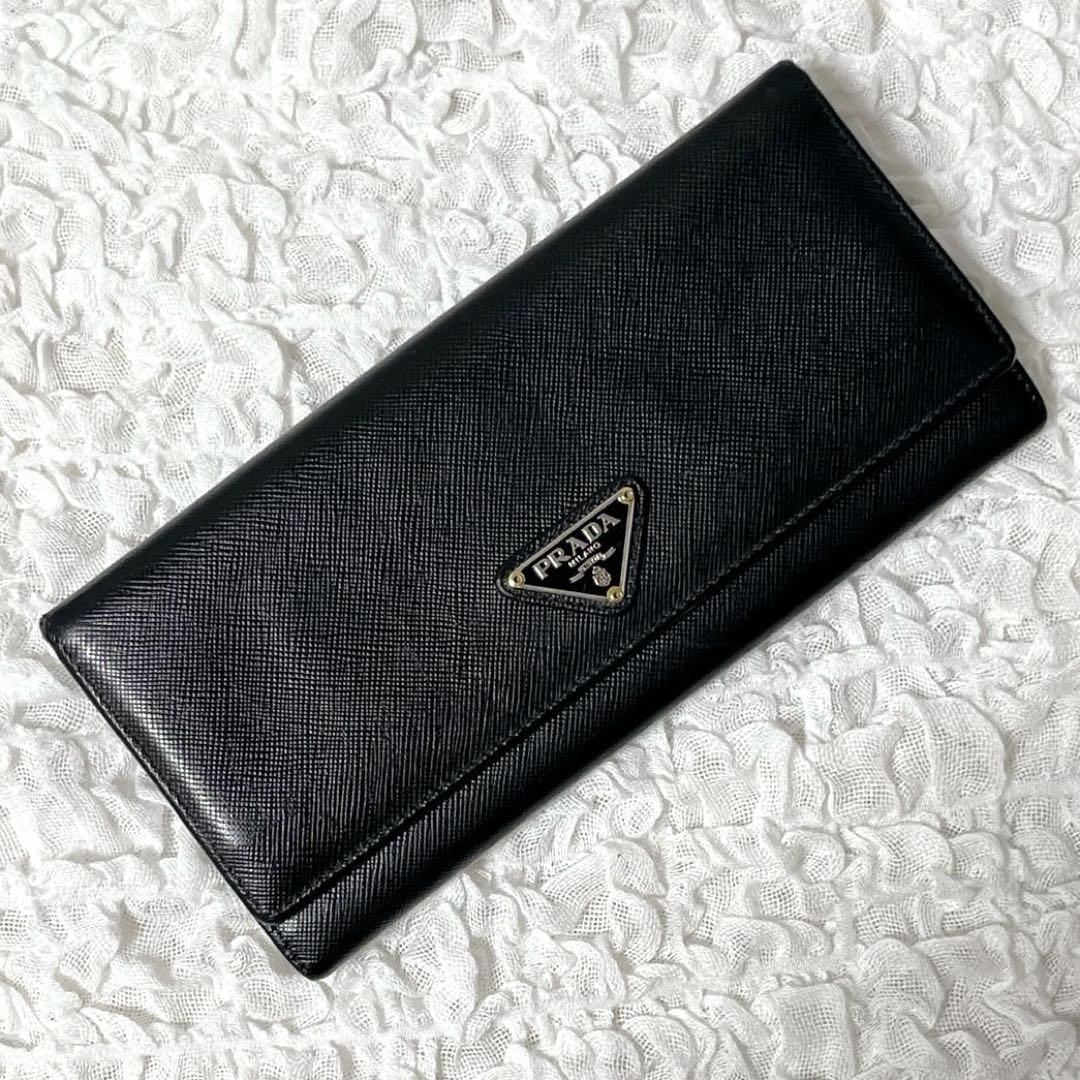 美品✨プラダ 2つ折り長財布 サイフィアーノレザー 三角プレート トライアングル