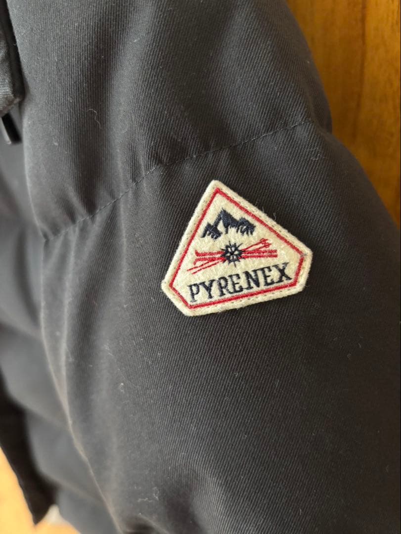 PYRENEX GRENOBLE ブラックダウンジャケット