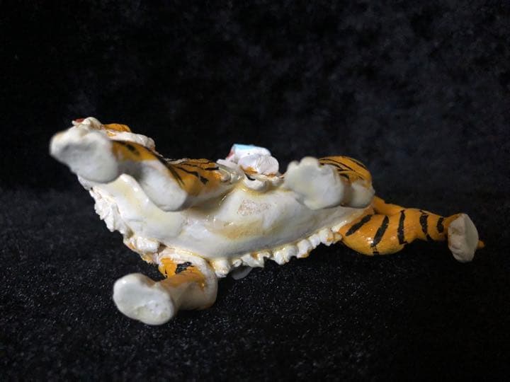 江戸小玩具　虎に跨る兎大臣