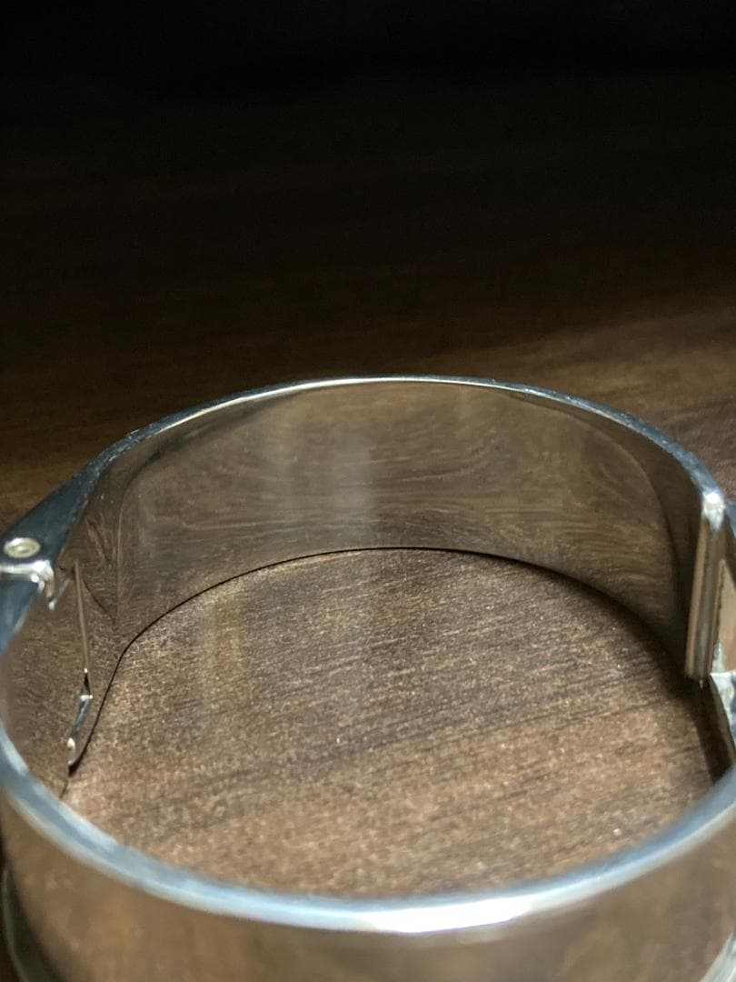 美品 GUCCI グッチ バングル ブレスレット シルバー メタル Gロゴ