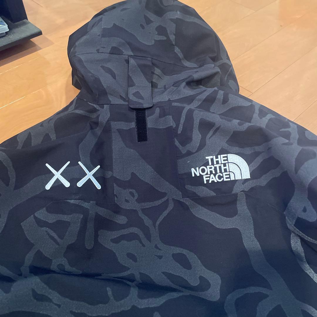 ジャケット・アウター The North Face KAWS Freeride Jacket XS