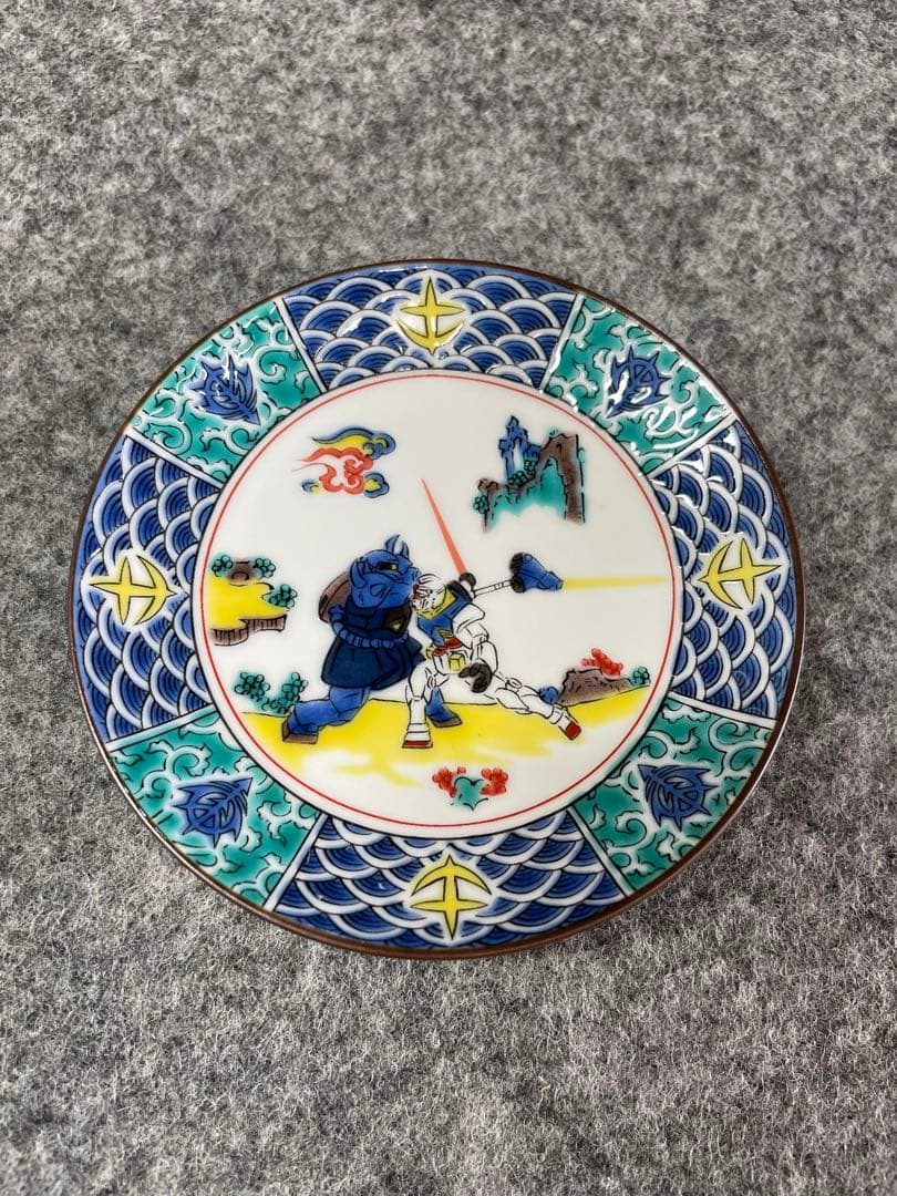 ガンダム九谷焼の豆皿7枚セット