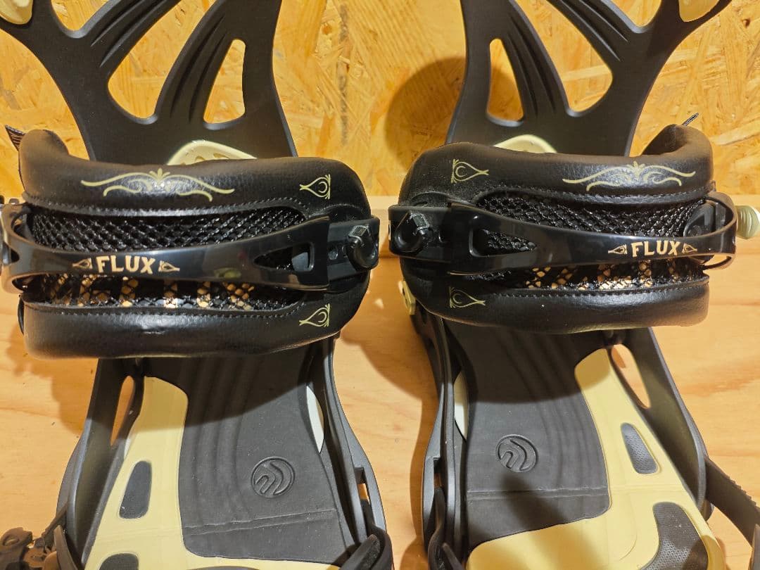 FLUX DS バインディング　ビンディング　フラックス　スノーボード