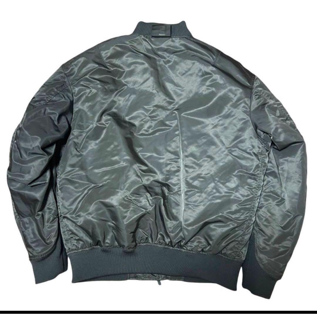 UNIQLO +J ハイブリッドダウン オーバーサイズMA-1