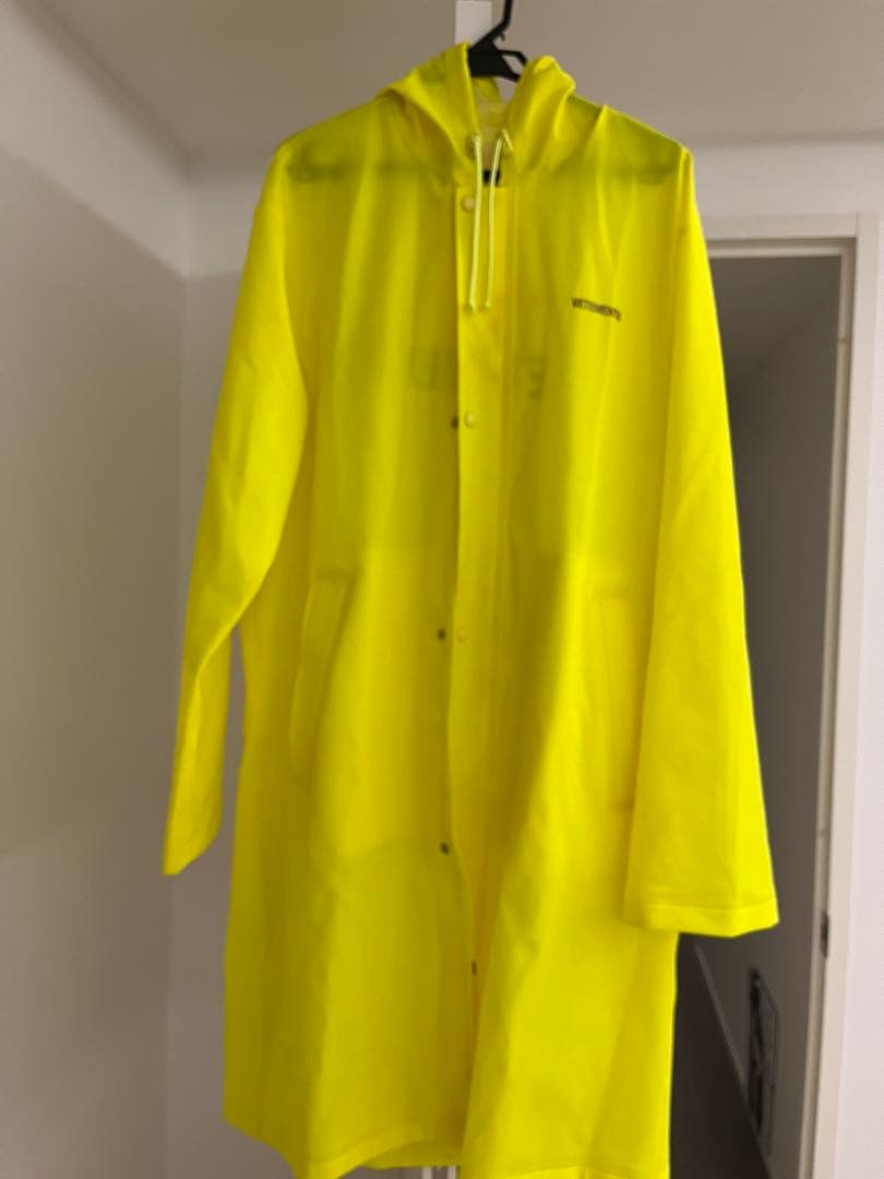 VETEMENTS レインコート　ヴェトモン　カッパ　蛍光　イエロー