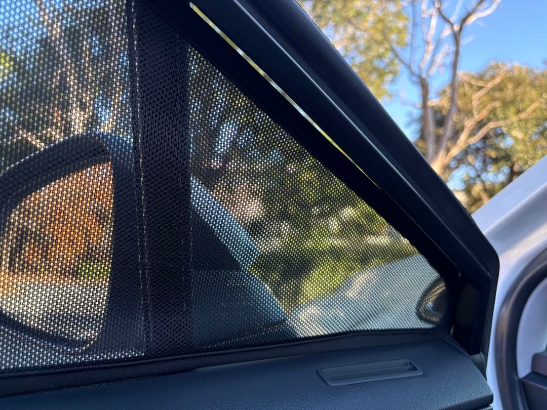 シンクデザイン　20系レクサスRX用サンシェード　フロント2枚