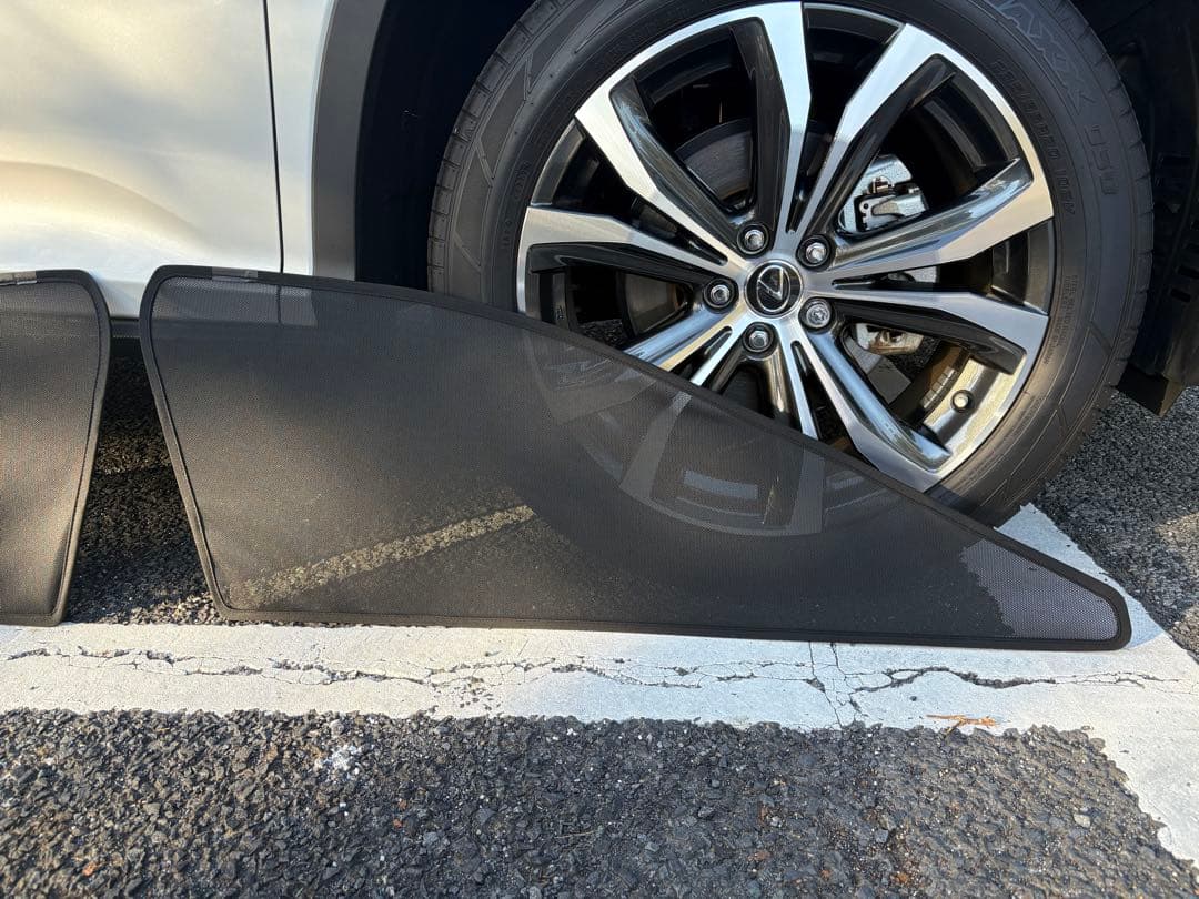 シンクデザイン　20系レクサスRX用サンシェード　フロント2枚