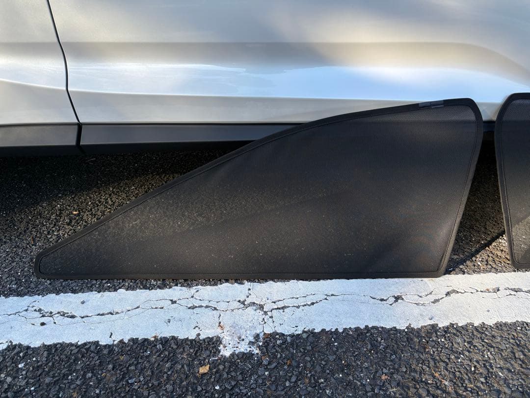 シンクデザイン　20系レクサスRX用サンシェード　フロント2枚