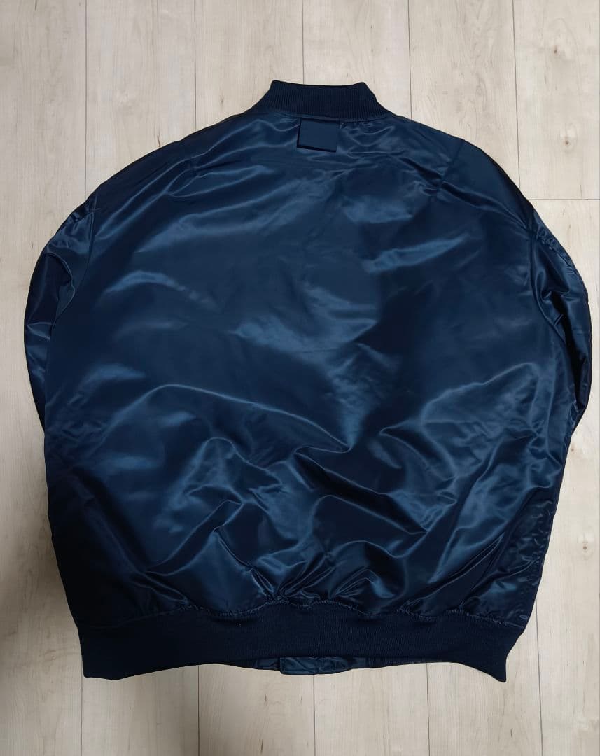 ユニクロ 2026年モデルハイブリッドダウンオーバーサイズMA－1 XXL