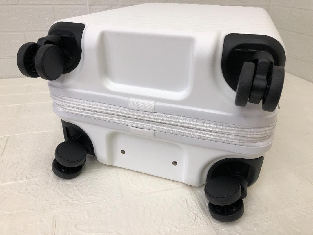 ACE イグザクト 機内持込みサイズ スーツケース（拡張機能付き）ホワイト