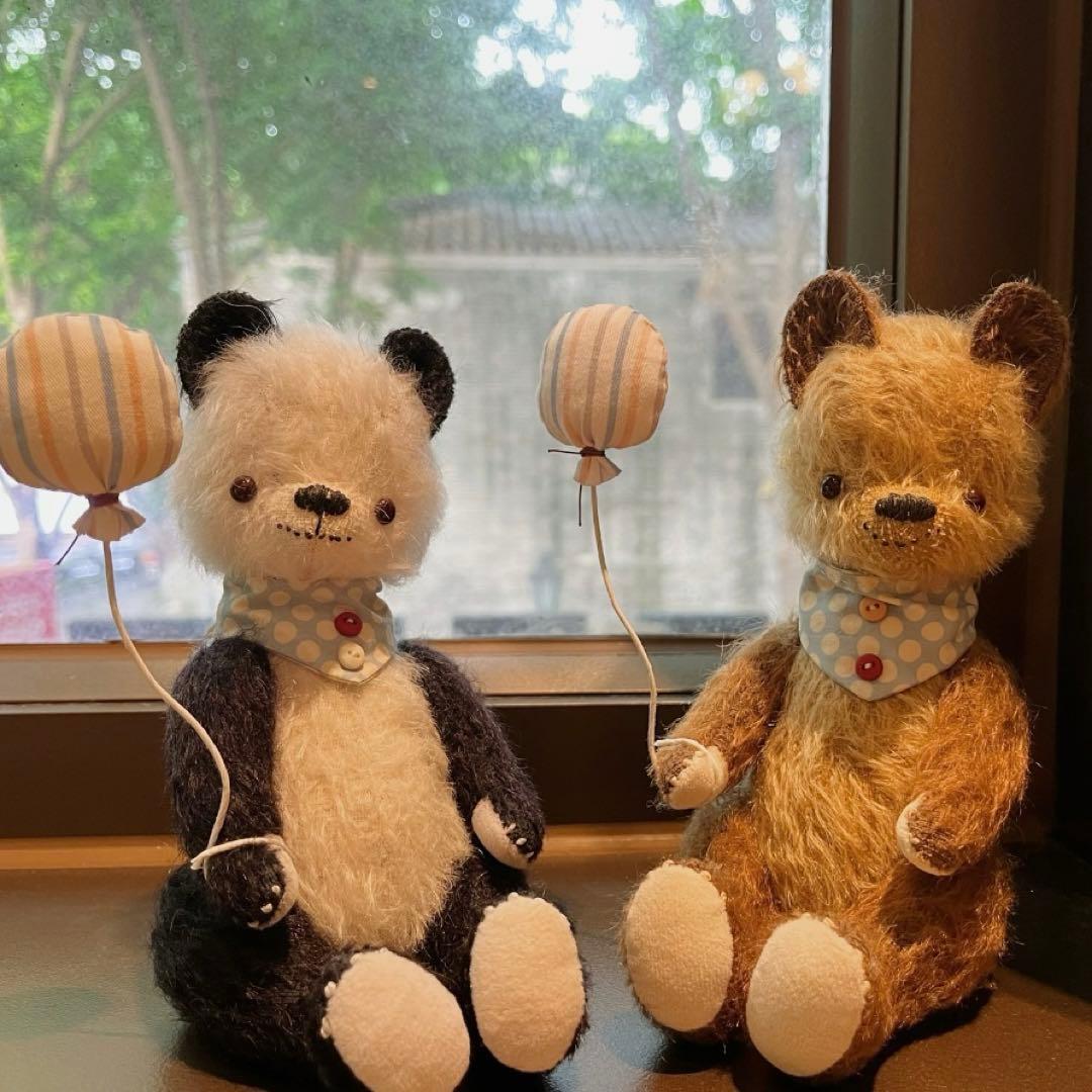 遊園地好きな茶色くまさん ぬいぐるみ ハンドメイド 海外作家様 テディベア 熊