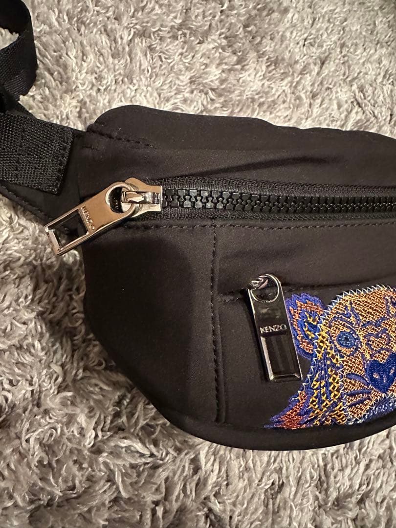 KENZO ウエストポーチ　ボディーバッグ　立体刺繍虎柄
