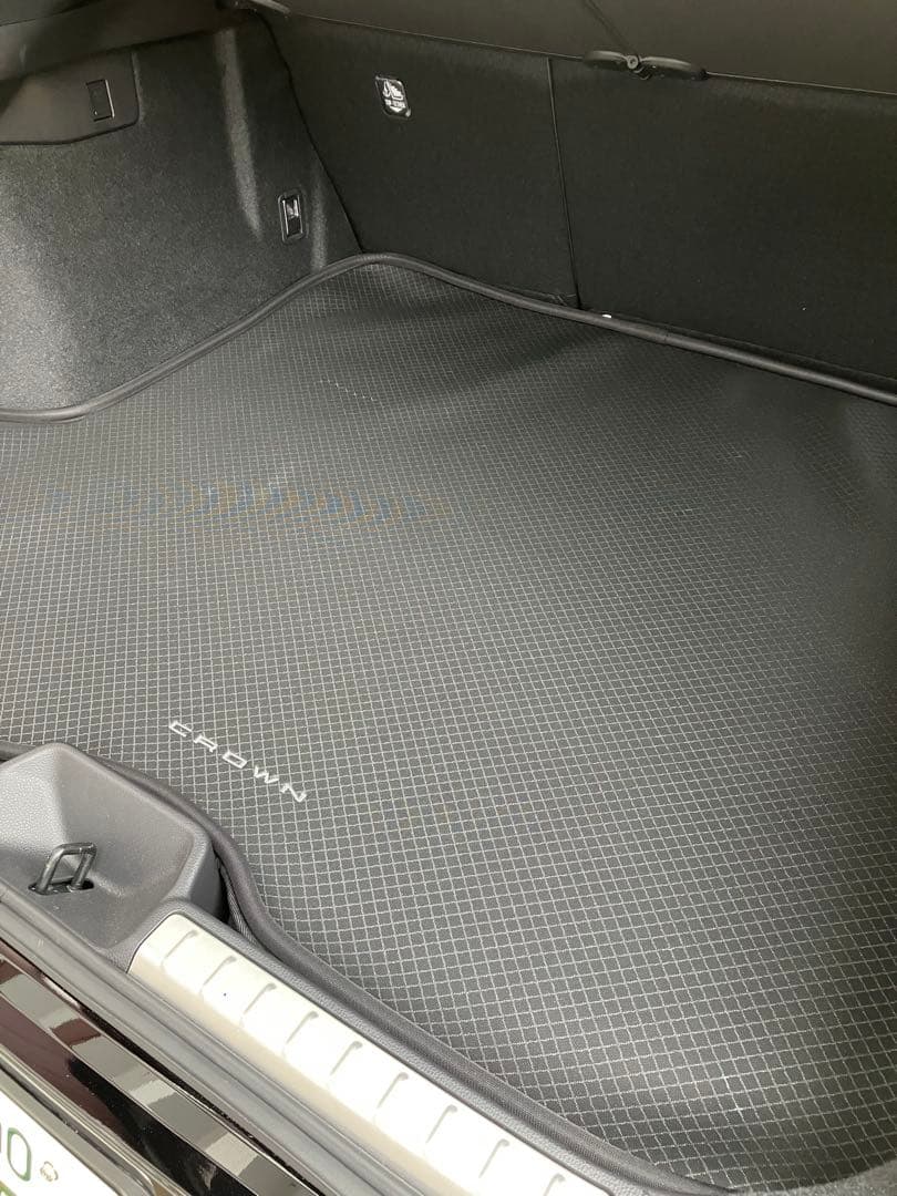 クラウンスポーツ純正　ラゲージソフトトレイ