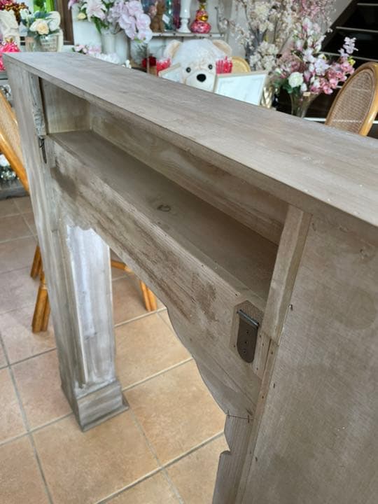 マントルピース　サイドボード　台座　オブジェ