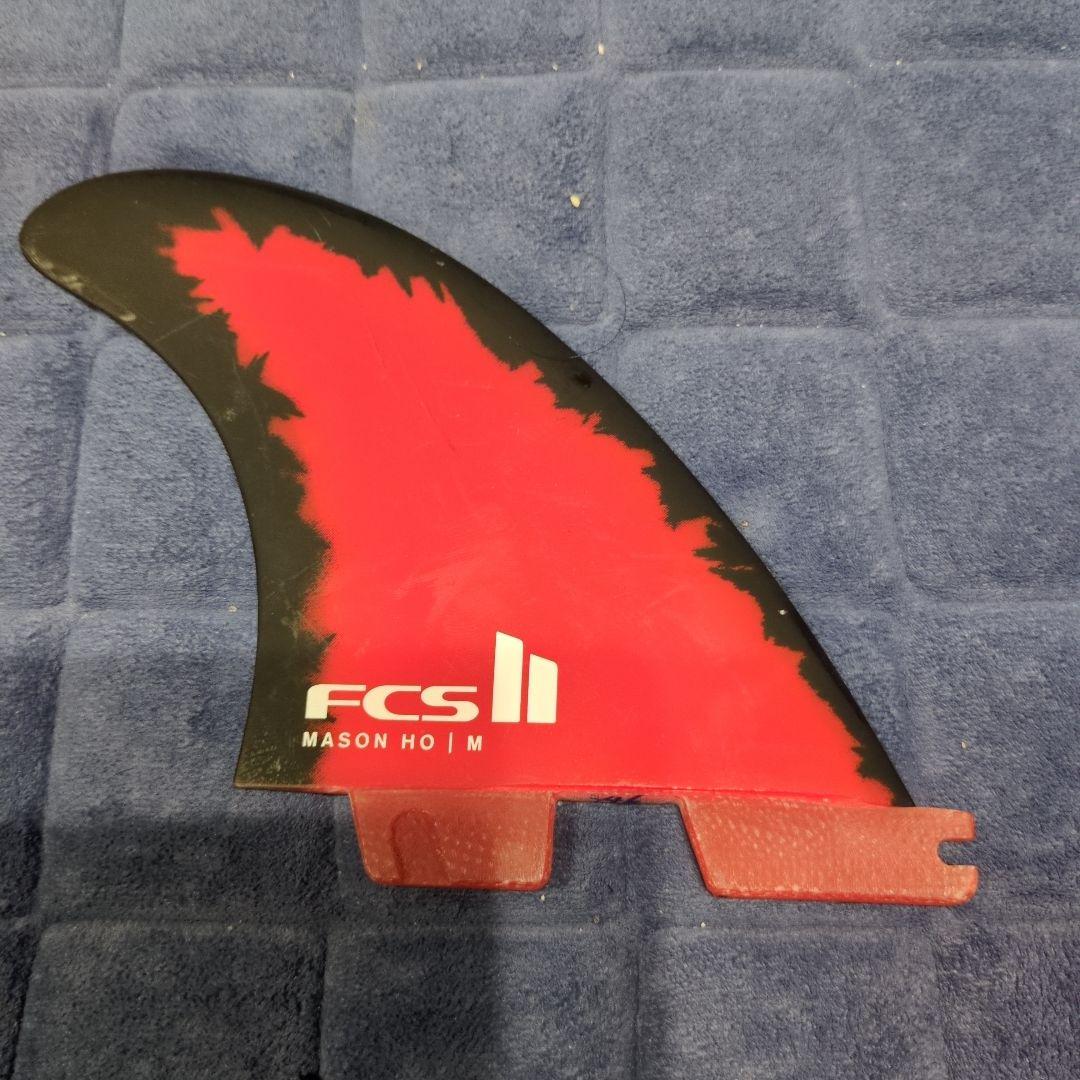 FCS II Mason Ho サーフボードフィン 赤黒