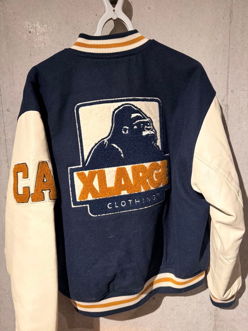 xlarge ジャケット　Mサイズ　レイビ