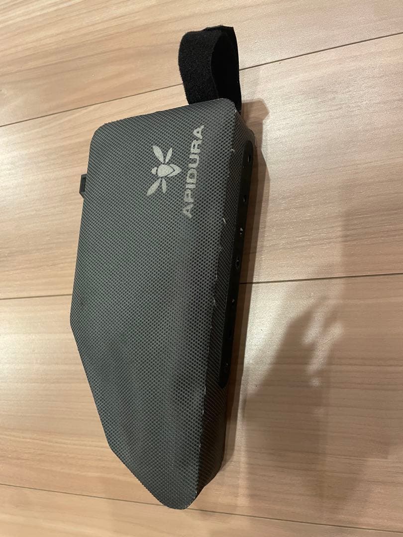 APIDURA エクスペディショントップチューブバッグボルトオン