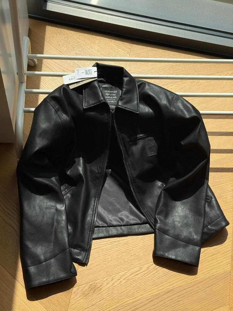 Carhartt WIP ブラックレザー ジップアップジャケット