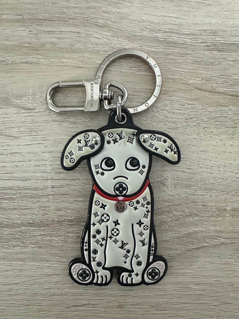 ルイヴィトン キーホルダー キーリング ポルト クレLV ダルマタ チャーム