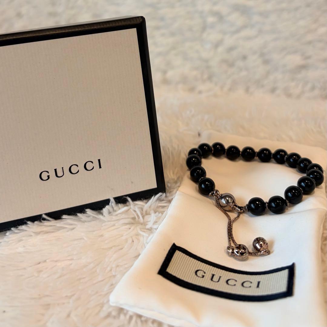 GUCCI グッチ　ブレスレット アクセサリー　ブラック GUCCI刻印