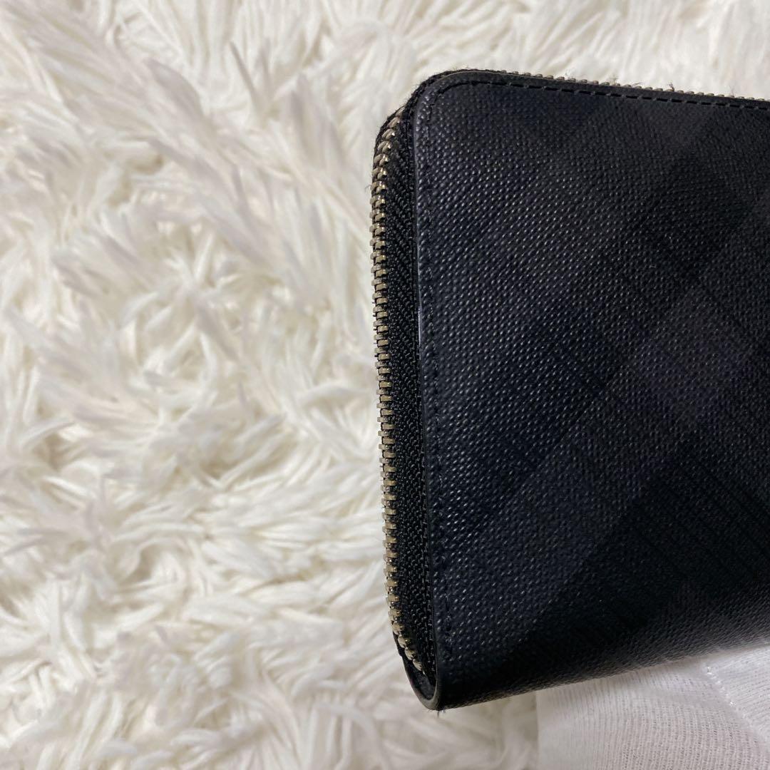 i s m 　BURBERRYバーバリー 長財布 ラウンドファスナー