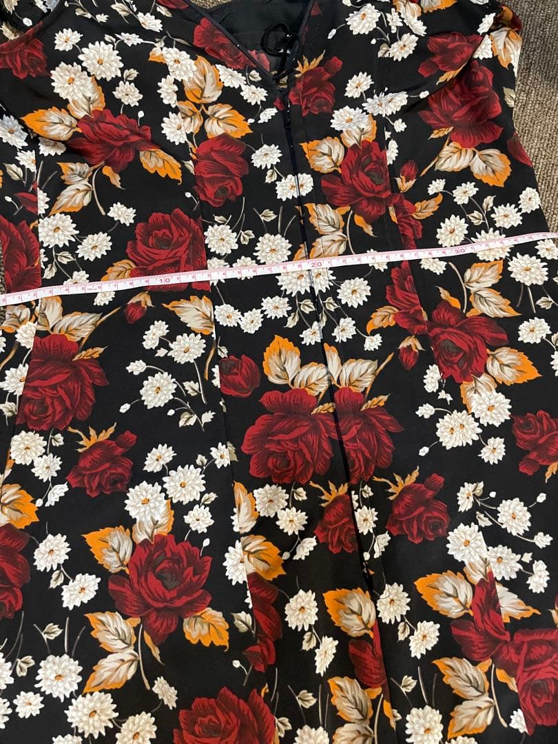 フラメンコ衣装　ワンピース・シージョ２点つき