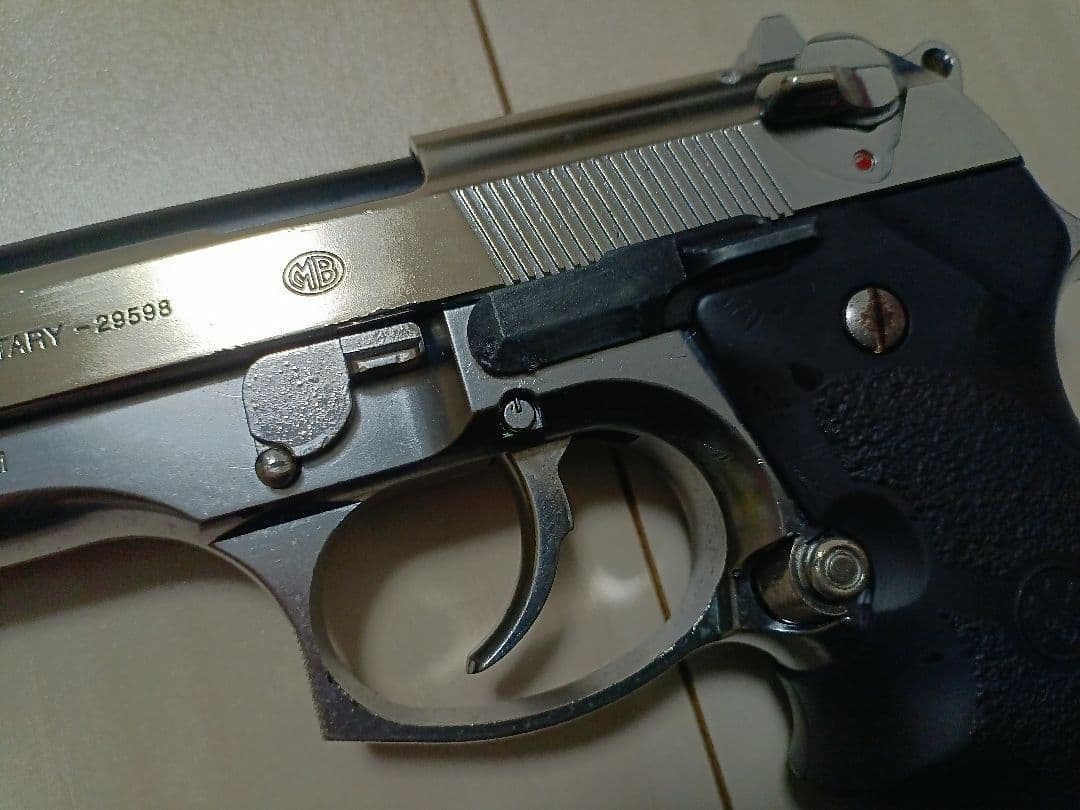 【中古品】東京マルイ 18禁 ガスガン「M92F」シルバーツートンカラー