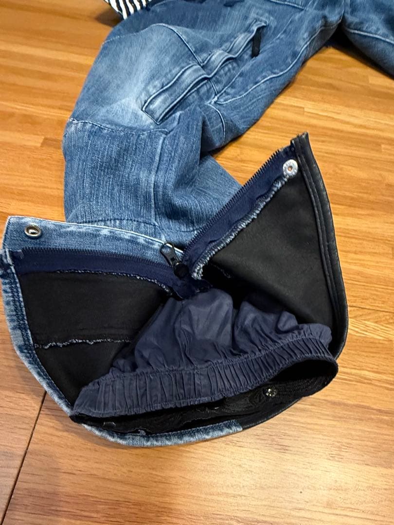 ボルコム　デニムスノーボードパンツ　Sサイズ