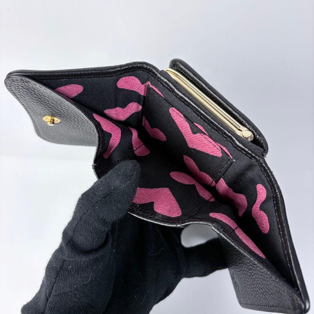 【未使用級】　Think BeeシンクビーPUNCHパンチがま口三折財布ハート