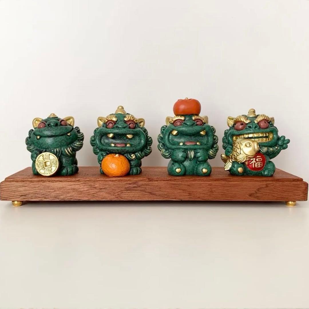 縁起物‪☆徳化白磁作家 監修/貔貅（ひきゅう）4体セット 木製台座・証明カード付