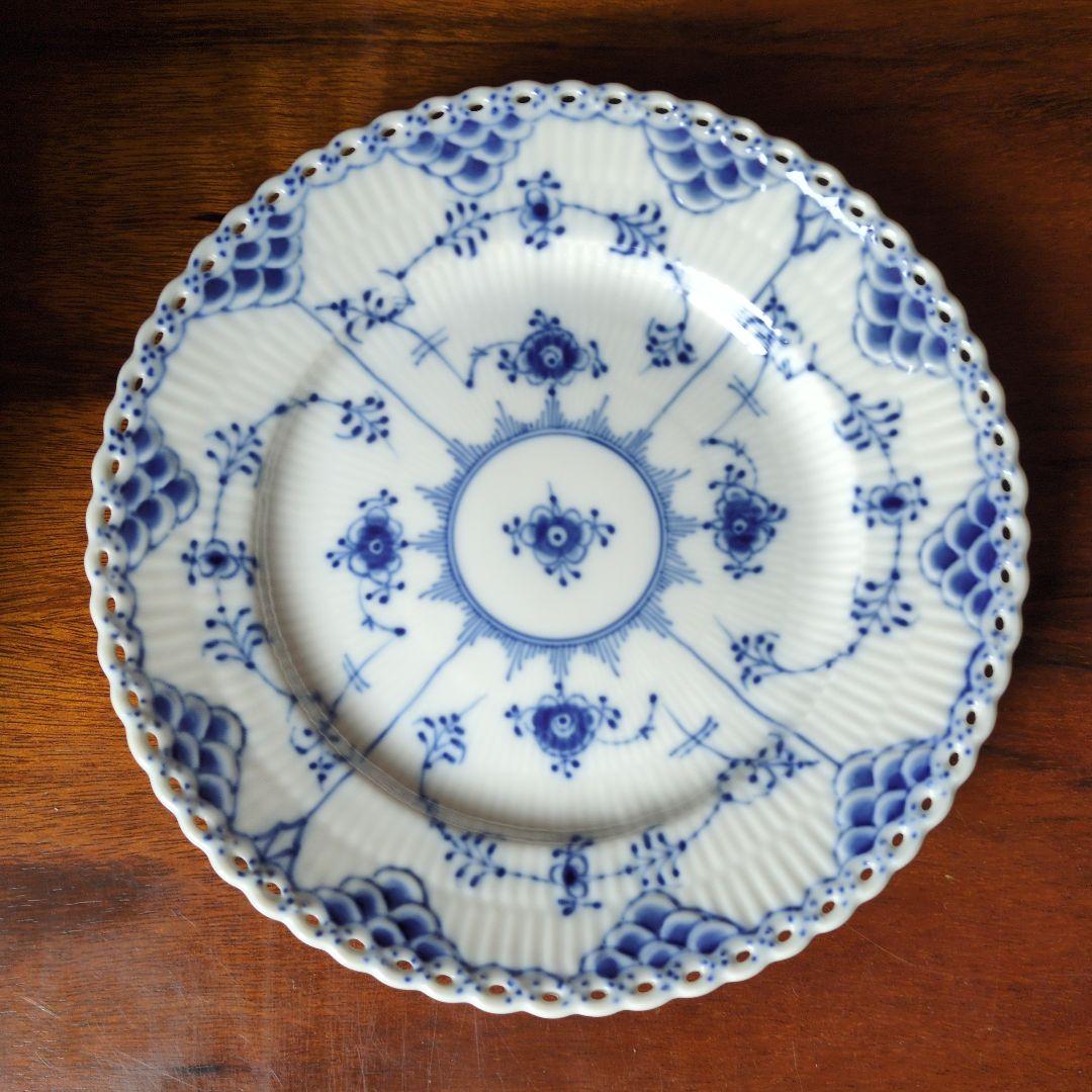 【新品同様】ロイヤルコペンハーゲンΦ19ブルーフルーテッドフルレース1086 A