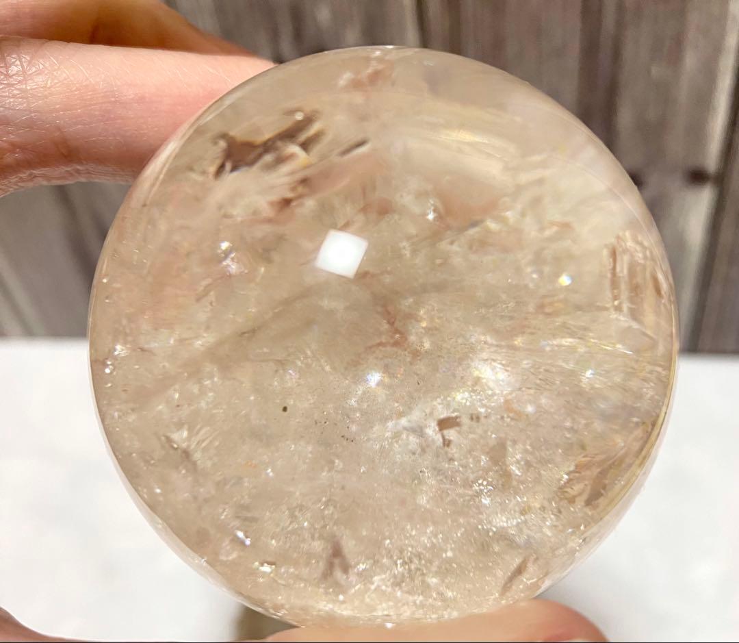 ピンククォーツ（ピンクアゼツライト）スフィア 台座付き