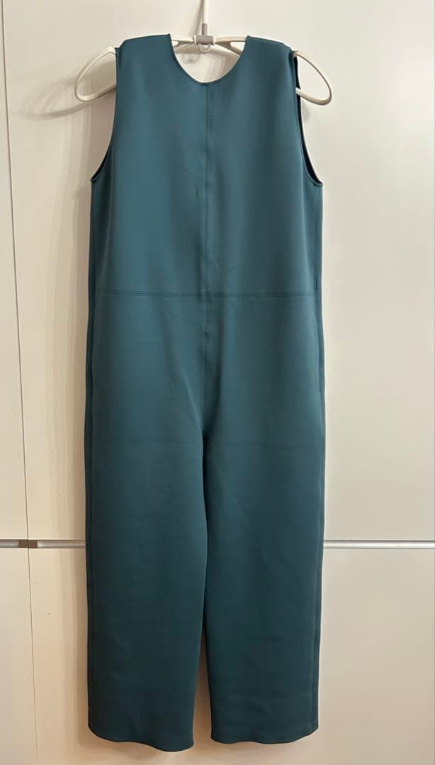 スタンニングルアーバックVオールインワン