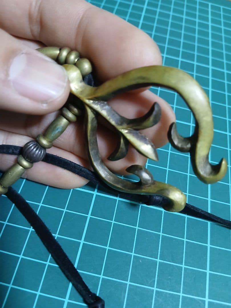 ナジャ、スカッシュブロッサムネックレス