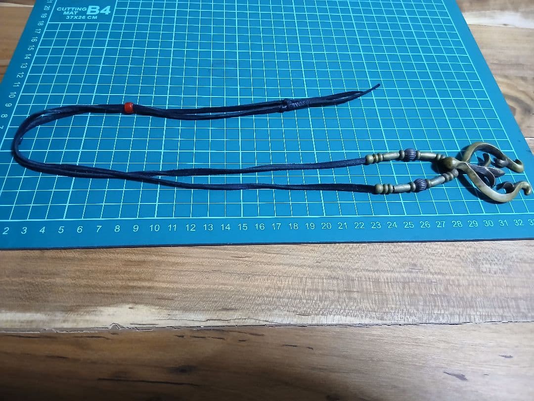 ナジャ、スカッシュブロッサムネックレス