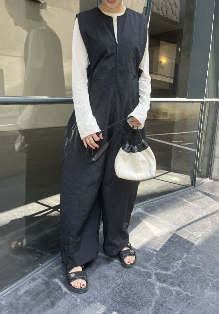 front zipper all-in-one　hholic black