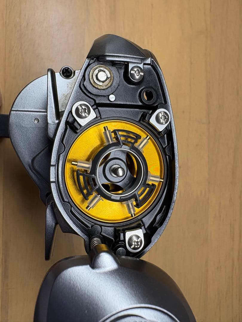 SHIMANO 09アルデバラン Mg7 右巻き